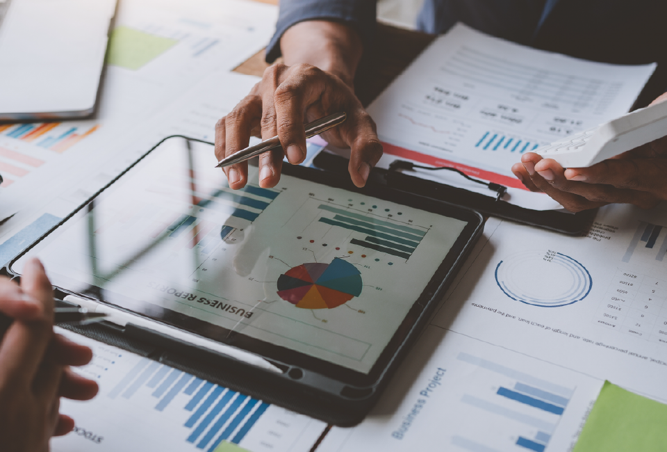 Business investment charts