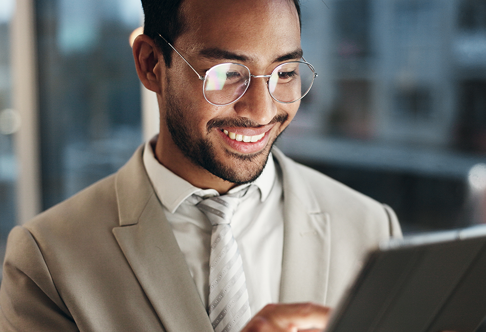 Man using a tablet